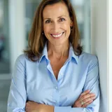 Elaine Kennedy headshot